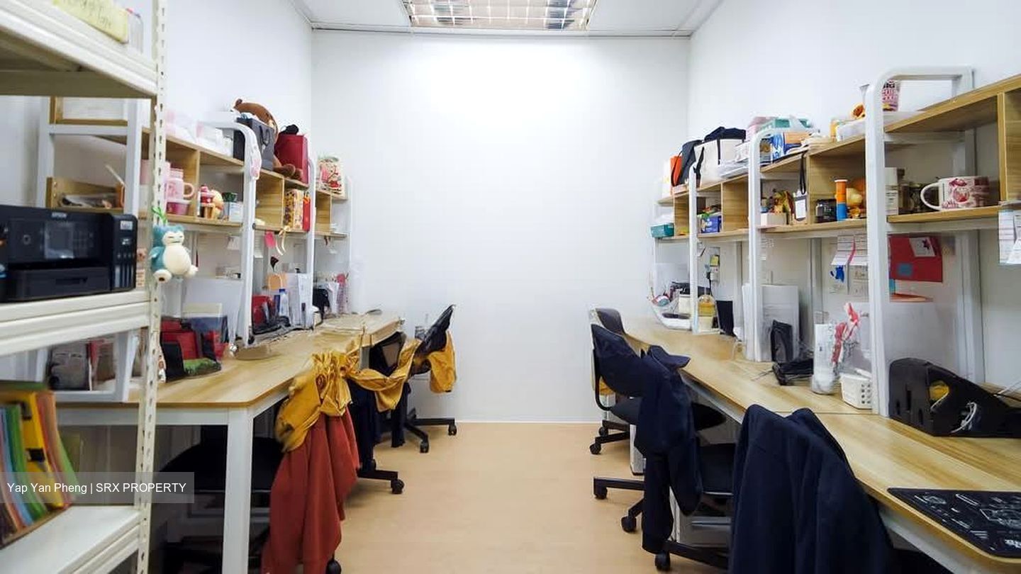 Parkway Centre (D15), Office #558928651